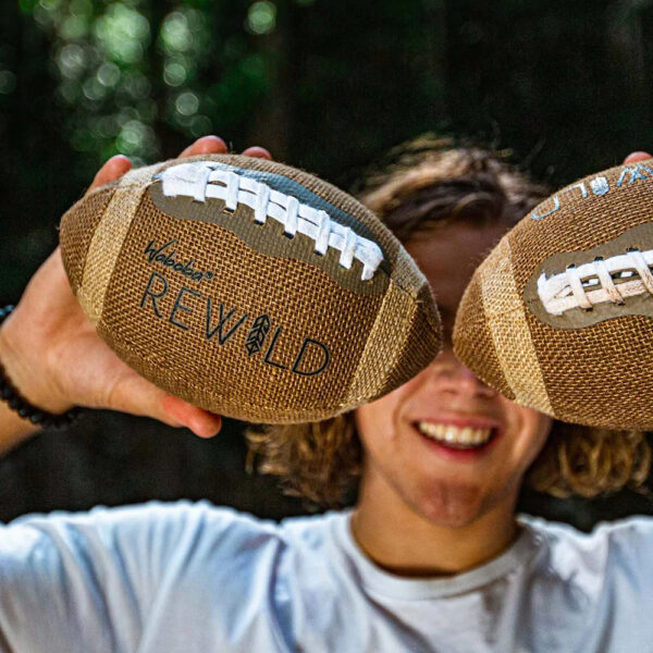 rewild rugby bal van jute